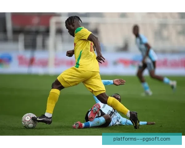 奥斯梅恩非洲杯小组赛破门带动尼日利亚猛攻击破赤道几内亚防线